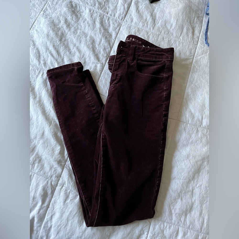 Burgundy, high-rise, jegging corduroys